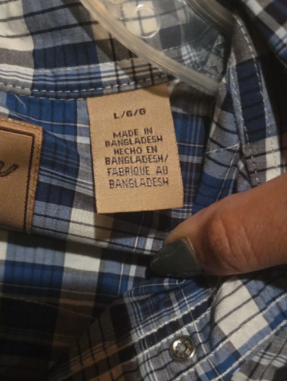 Wrangler Men's Blue and White Plaid Button-Down Shirt
